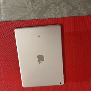 Apple Silver Tablet Sleek Design Premium Finish